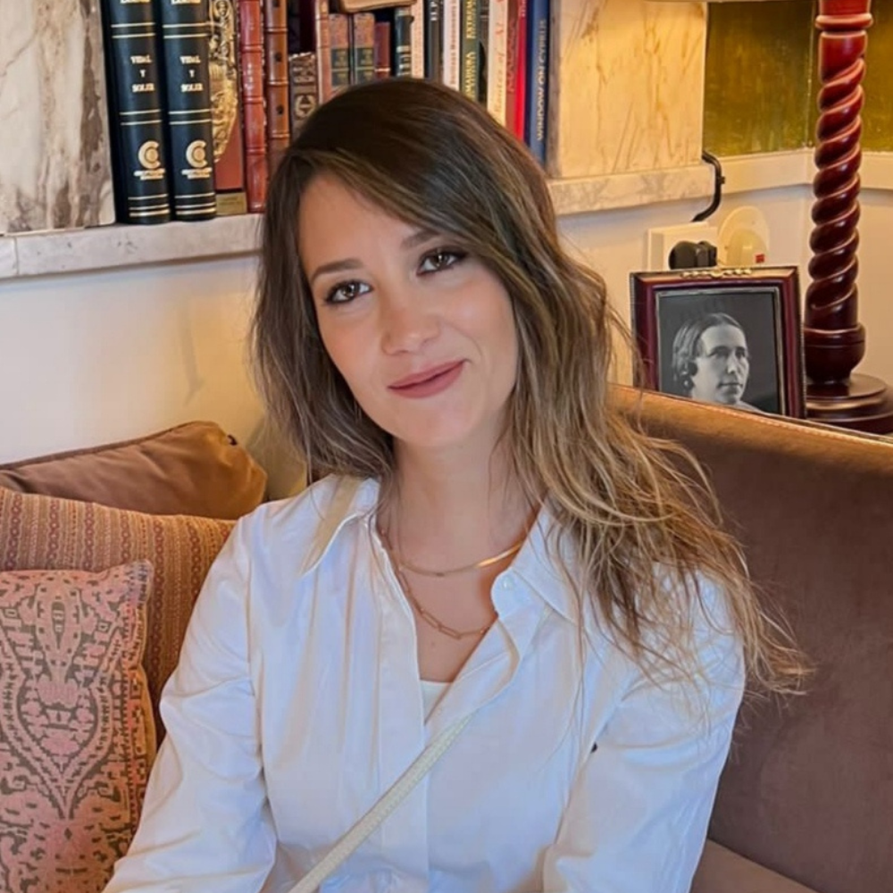 Miriam Pernía excels in POS solutions within the retail and hospitality industries